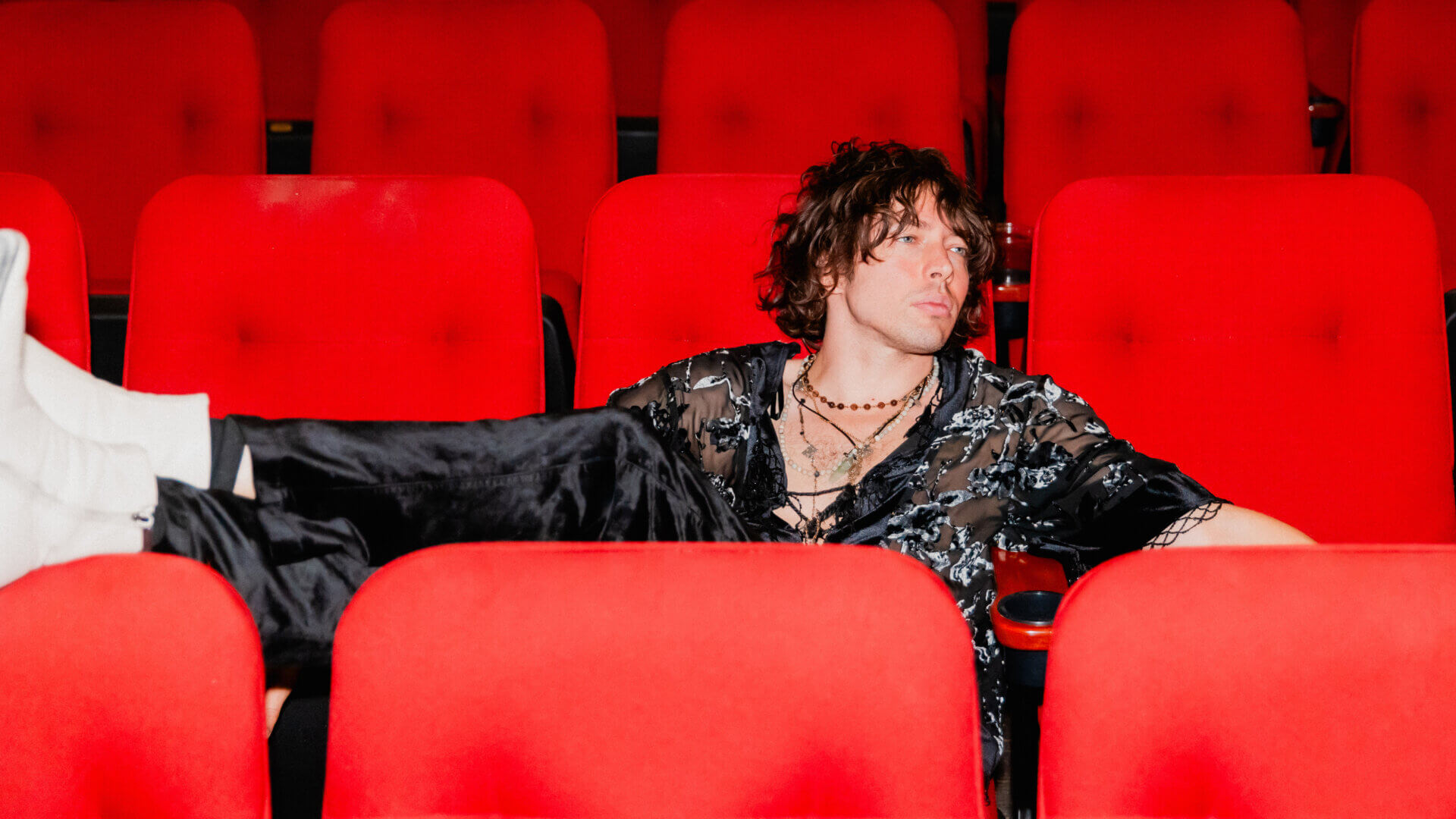 Unplugged Solo Sessions: 2026 ganz nah dran an Barns Courtney